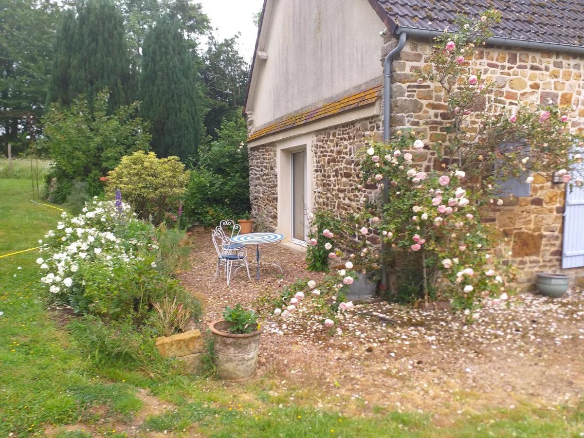 Ma Maison Bleue Saint-Brice-sous-Ranes ภายนอก รูปภาพ